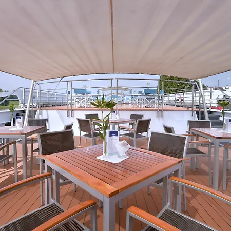 Hotelships Holland - Hs Leonora - Messe