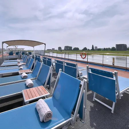 Hotelships Holland - Hs Leonora - Messe Hotel